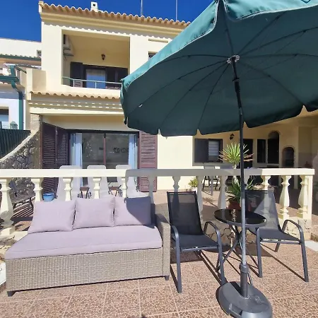 In * 阿尔布费拉